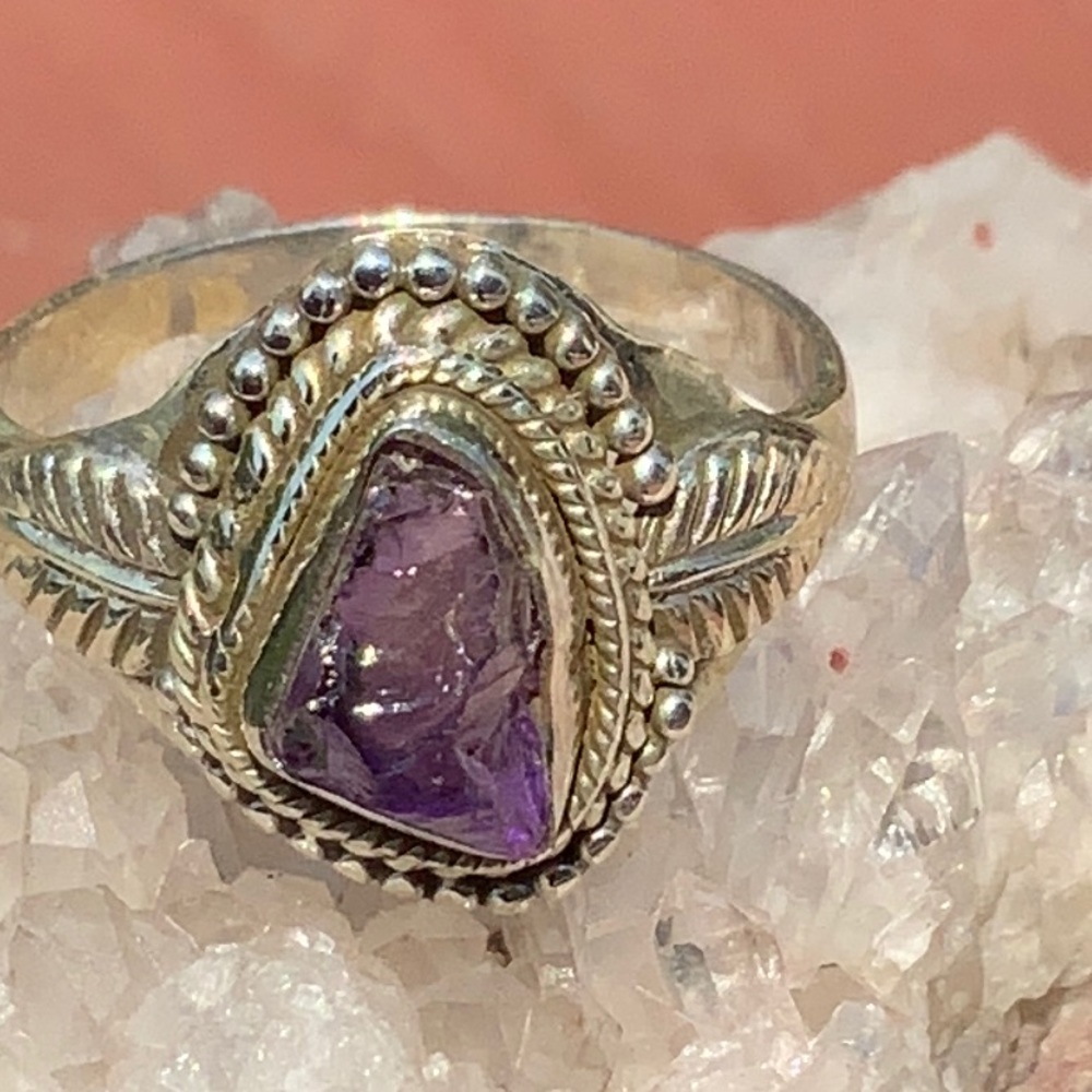 BOUTIQUE ROUGH AMETHYST 925 SILVER RING, SIZE 8 - Picture 2 of 11
